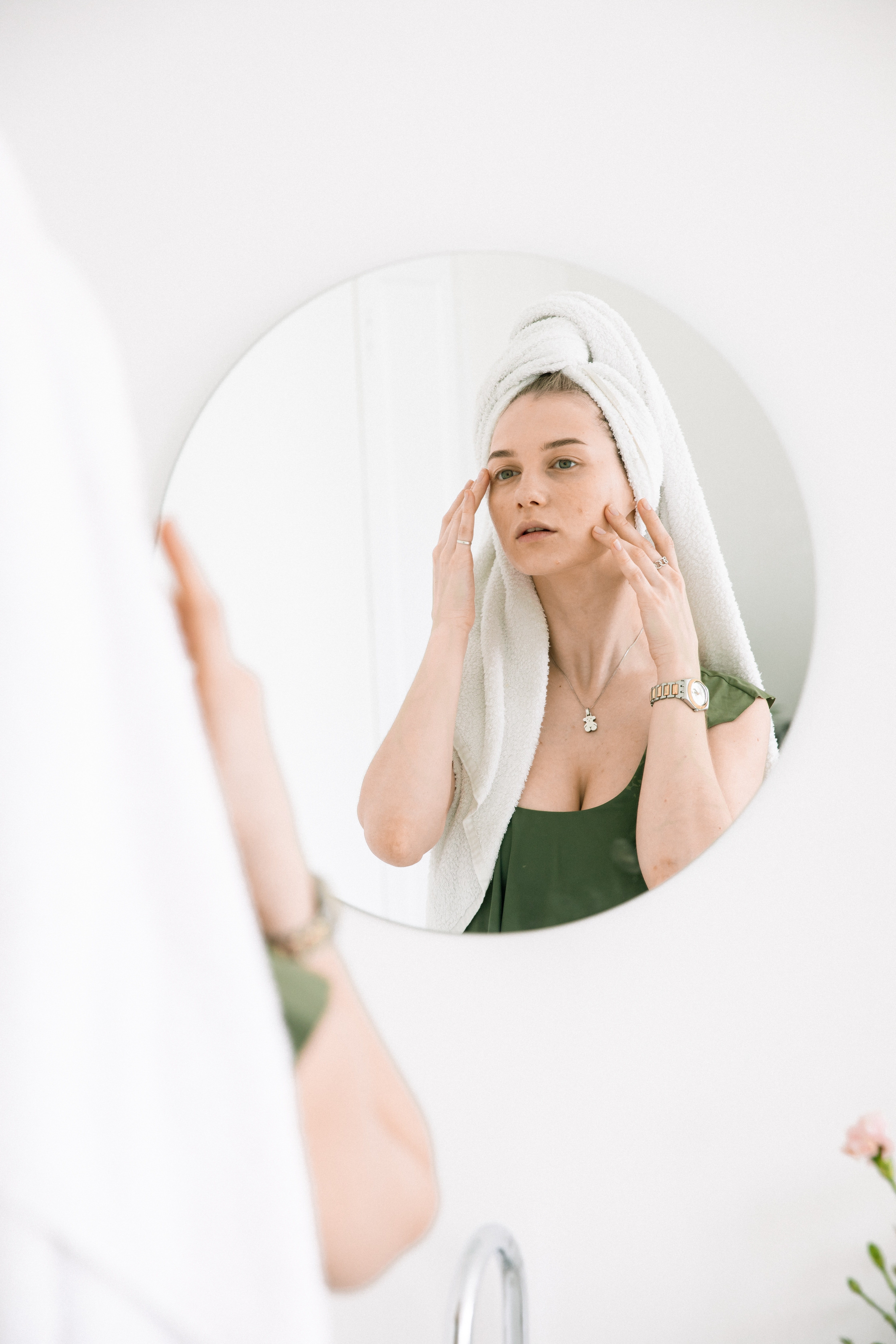 Bathroom Mirror Defogger Sizing and Installation